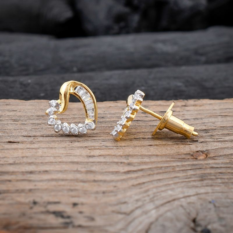 oussum Women CZ White Cubic Zirconia Heart Shaped Stud Earrings Jewelry