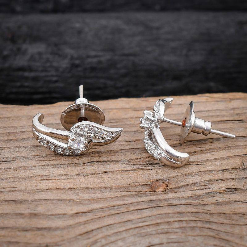 oussum Women CZ White Cubic Zirconia Leaf Shape Stud Earrings Jewelry for Gift