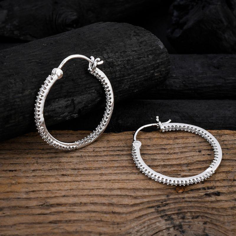 oussum Women Elegant Design White Cubic Zirconia Oval Shape Earring Jewelry For Gift