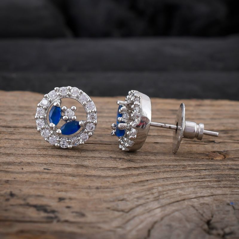 oussum Women Round Paved White CZ Stone Stud Earring Jewelry for Gift