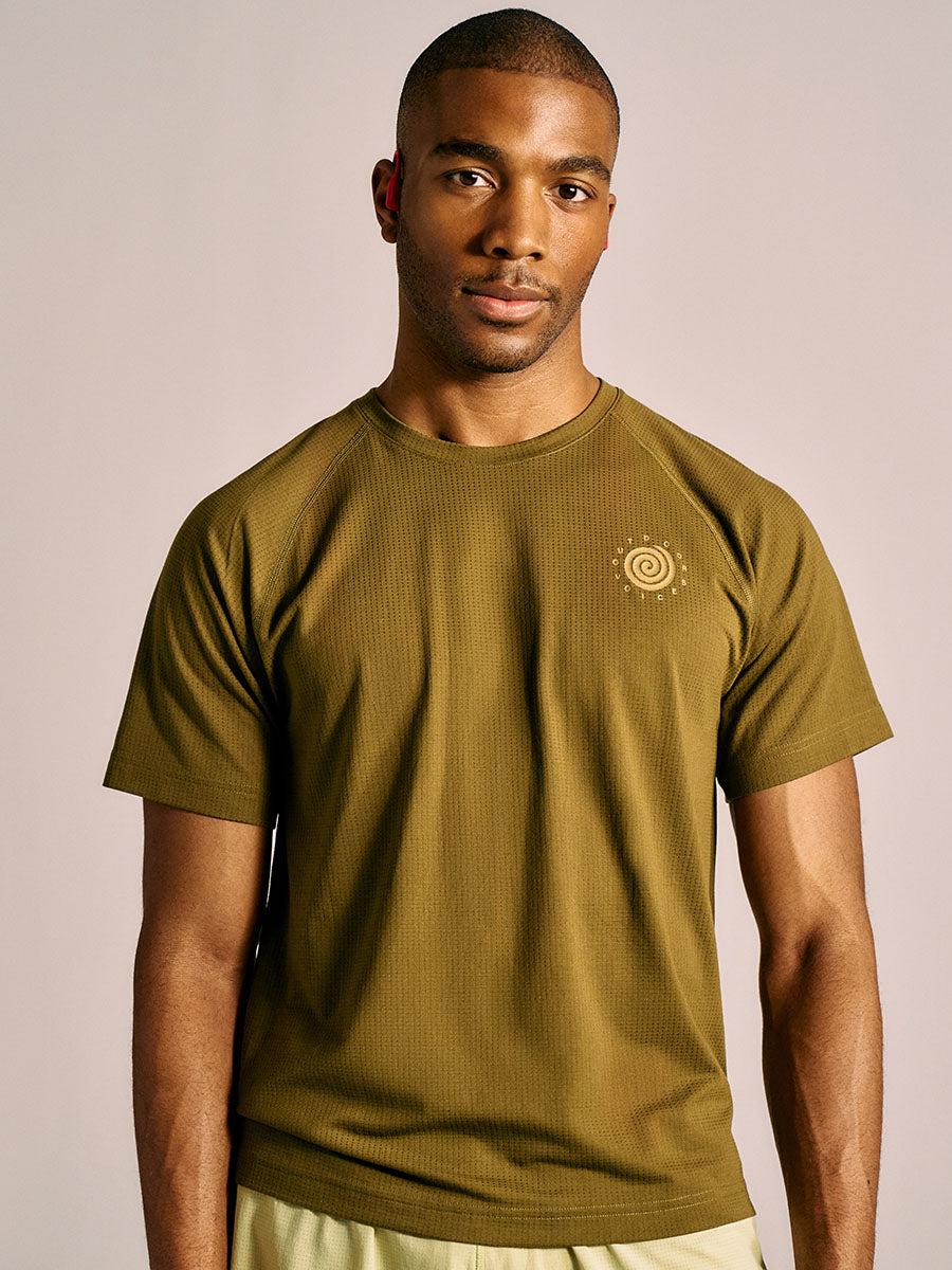 outdoor voices ThinkFast Mesh Graphic Shortsleeve Dark Olive