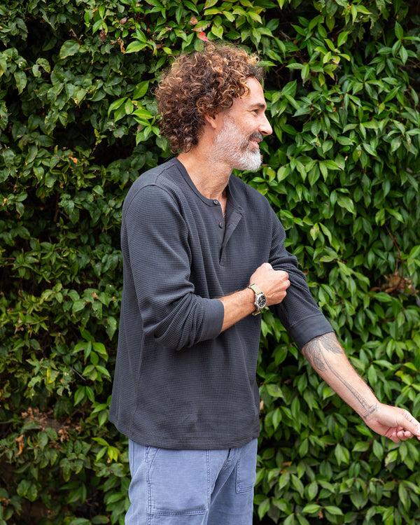 Outerknown Maritime Waffle Henley Washed Black