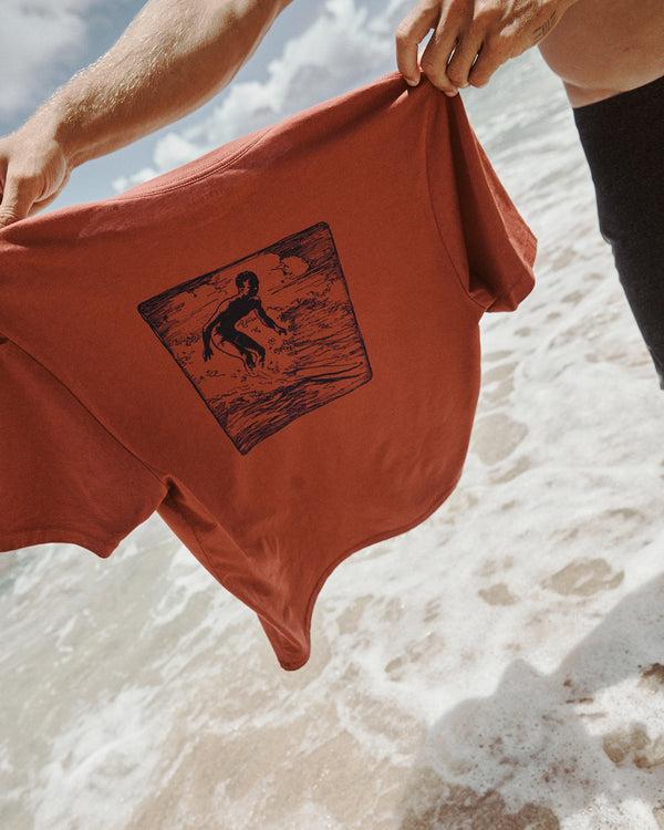 Outerknown Tom Blake Hawaii Tee MINERAL RED