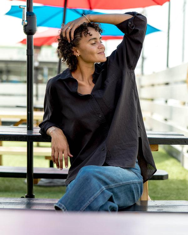 Outerknown The Lightweight Weekend Shirt Washed Black