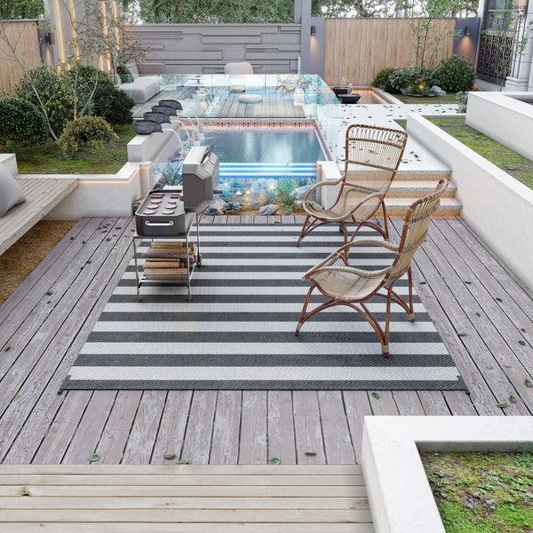 Outsunny 9' X 12' Waterproof Plastic Straw Outdoor Floor Mat Gray & White Striped Design