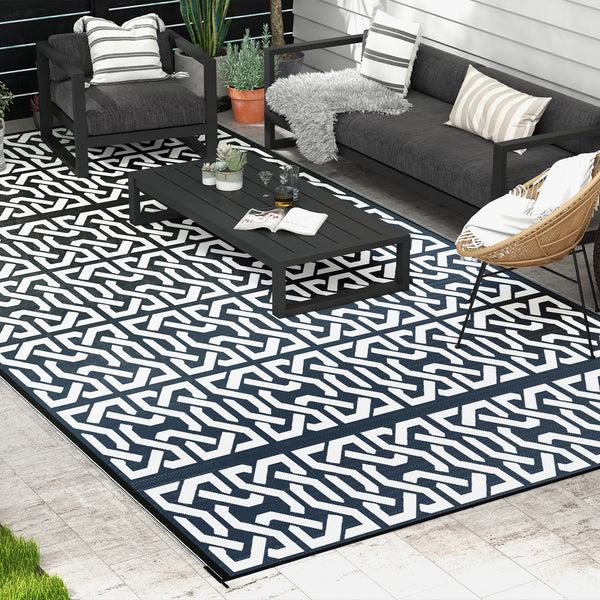 Outsunny 9' X 18' Reversible Outdoor Camping Rug With Carry Bag Black & White Chain