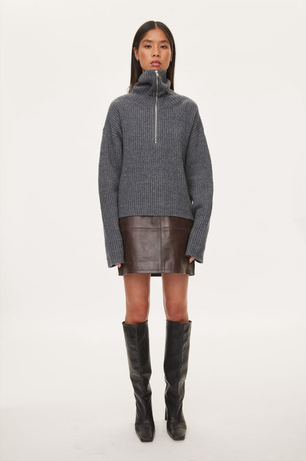 oval square Fave Zip Knit