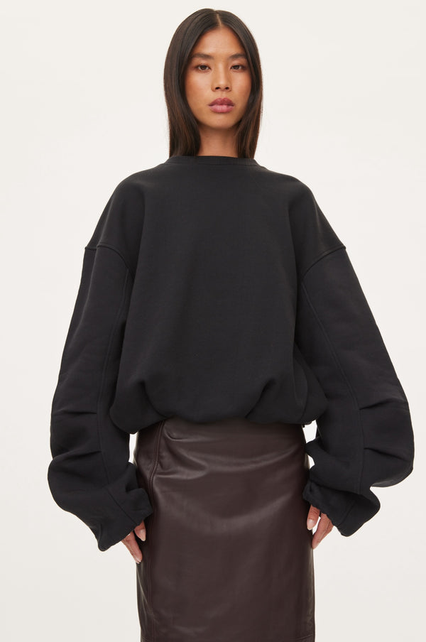 Oval Square First Crewneck Sweat