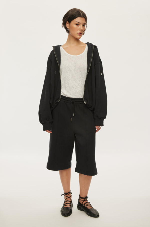 oval square First Sweat Bermudas