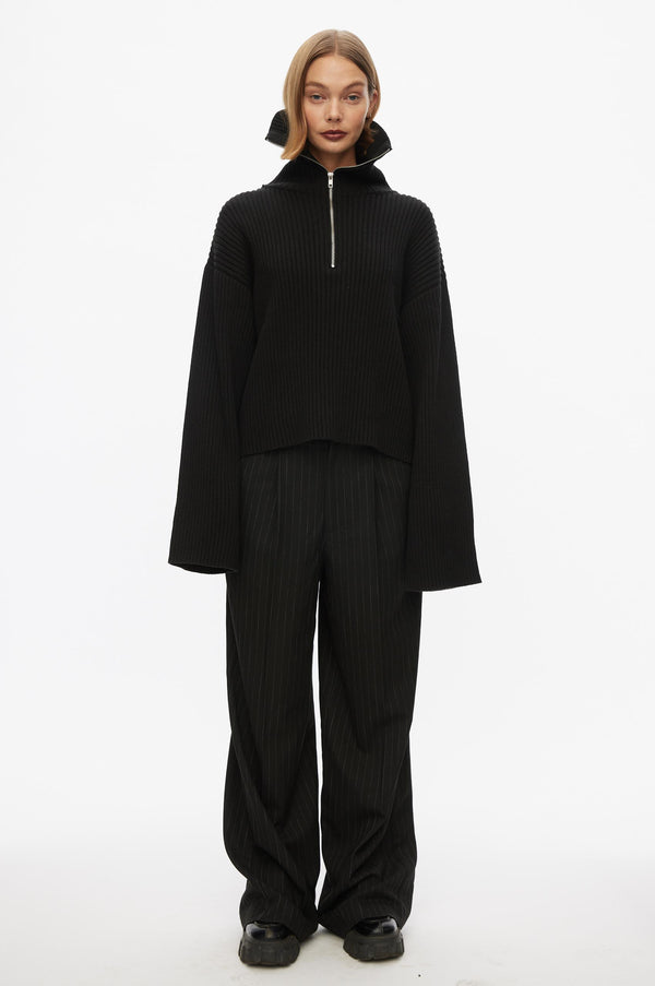 oval square Frost Half Zip Knit