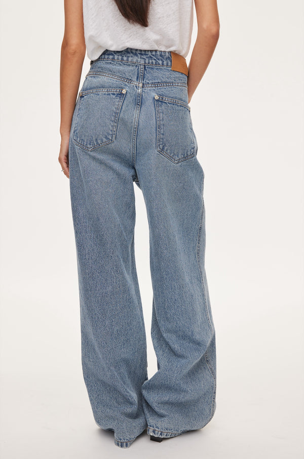 Oval Square Icon Jeans