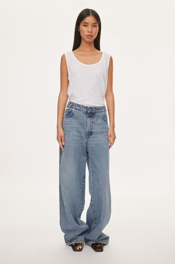 oval square Icon jeans