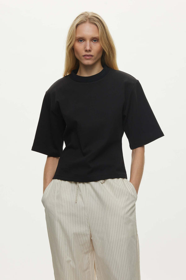 Oval Square Lana Tee