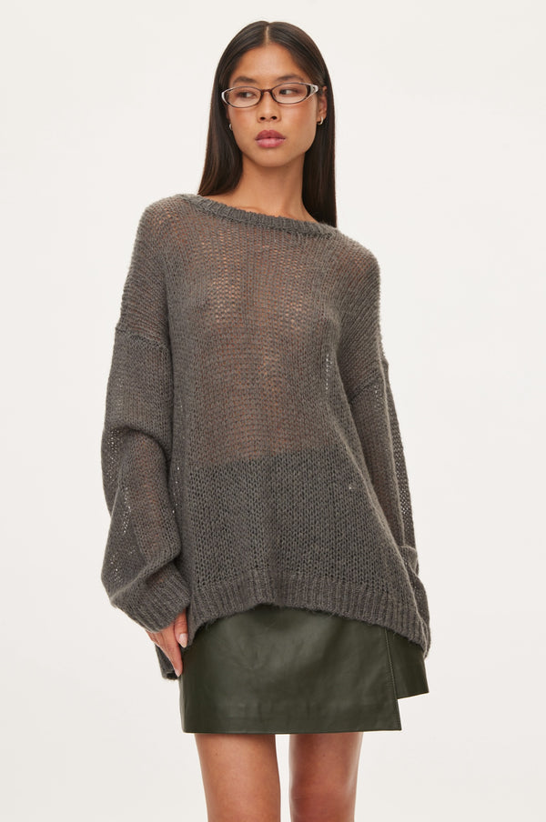 Oval Square Light Oversized Knit