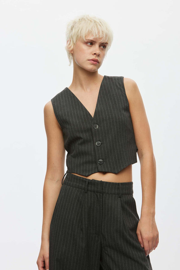 Oval Square Rowy Vest