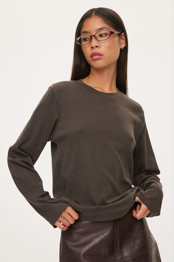 Oval Square Willa LS Tee
