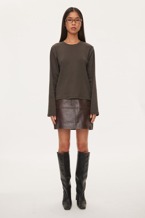 oval square Willa LS Tee