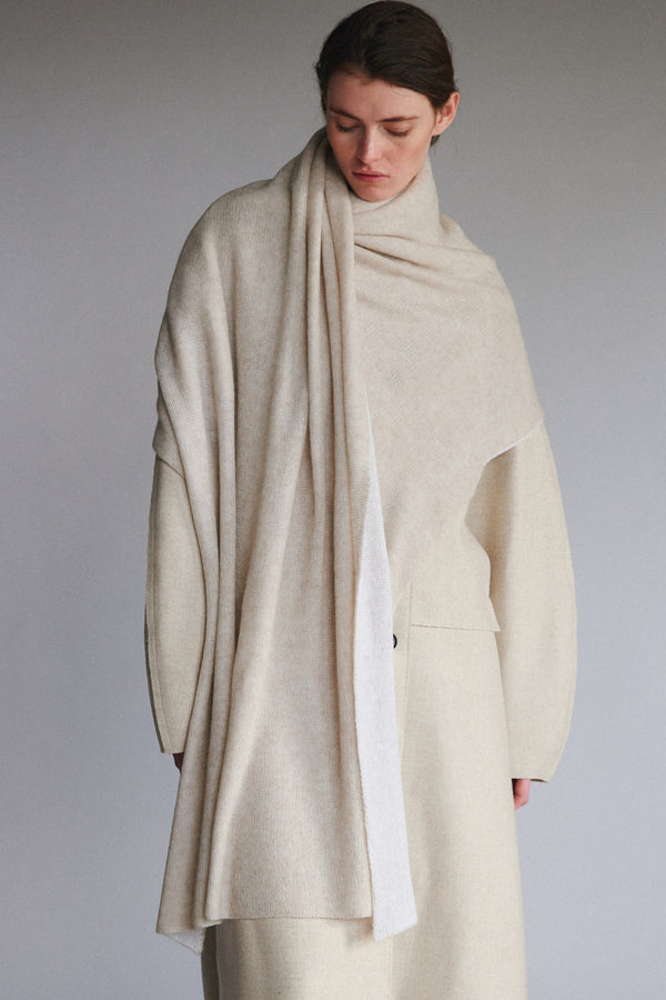 Oyuna Dia Shawl Feather & Ivory