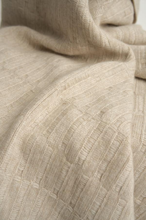 Oyuna Lake Throw In Feather