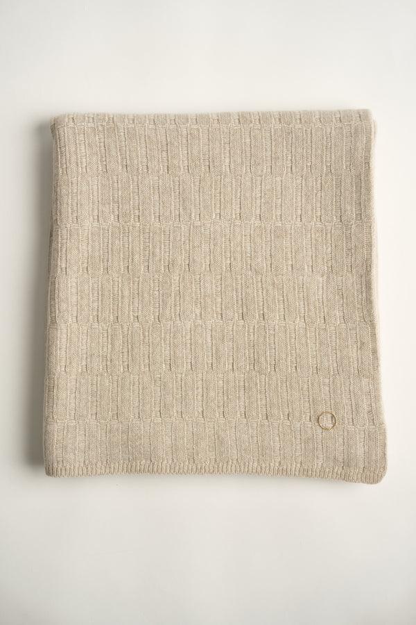 Oyuna Lake Throw In Feather