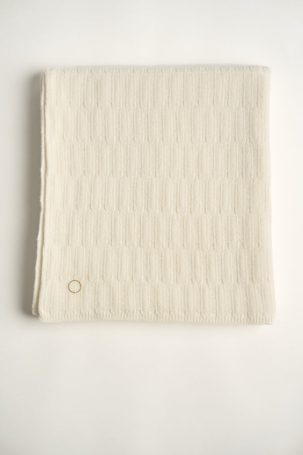 Oyuna Lake Throw In Ivory