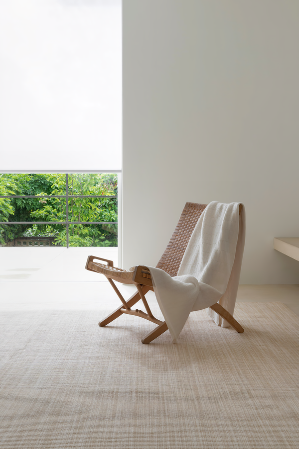 oyuna Lake throw in ivory