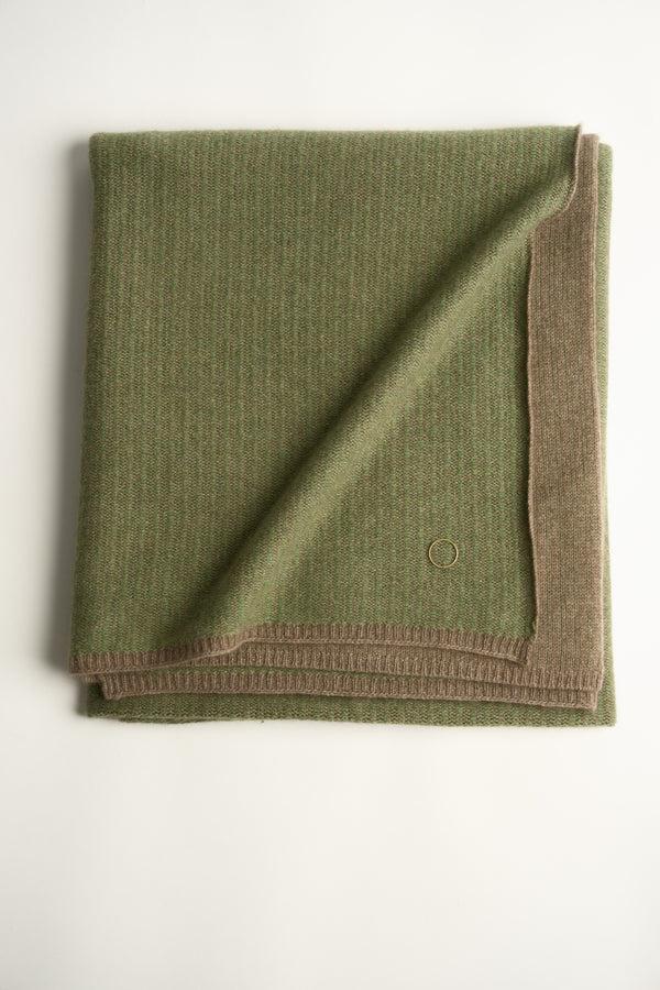 Oyuna Letra Throw Verde & Taupe