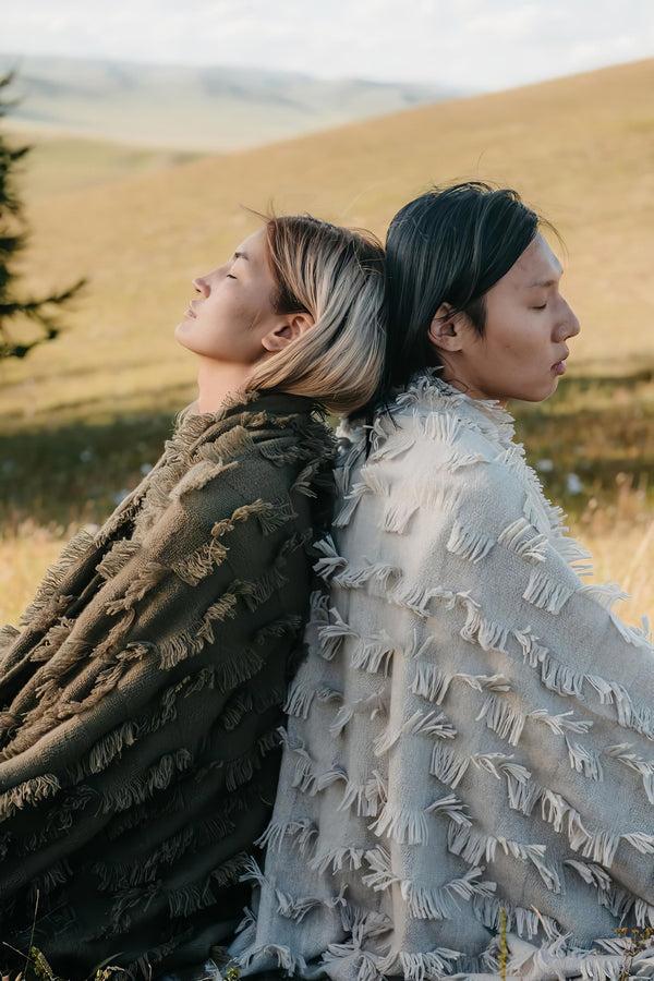 Oyuna Seren Throw Honey