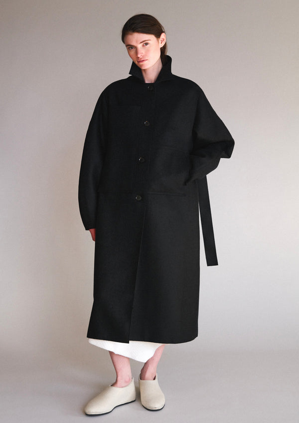Oyuna Shield Coat Black