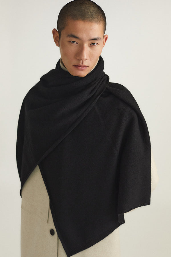 Oyuna Sora Shawl Black