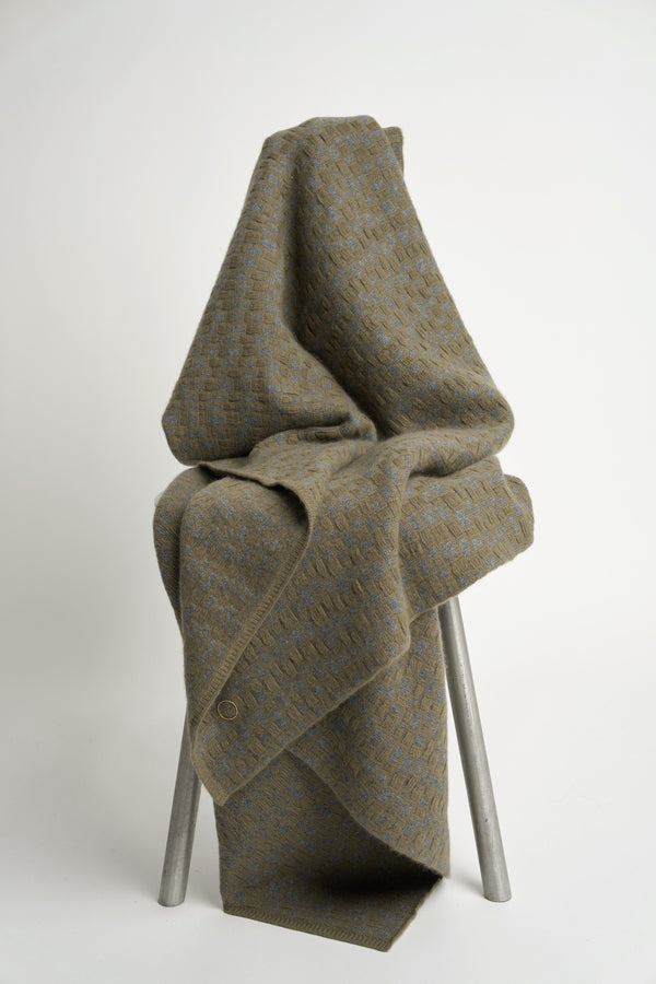 Oyuna Stone Throw In Moss & Slate