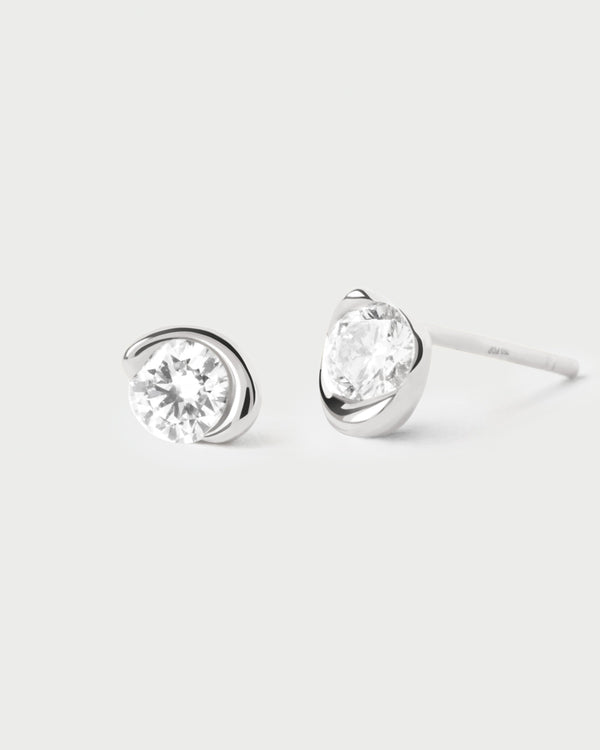 p d paola Diamonds and white gold Delia stud earrings