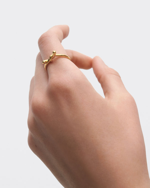 P D Paola Twist Ring