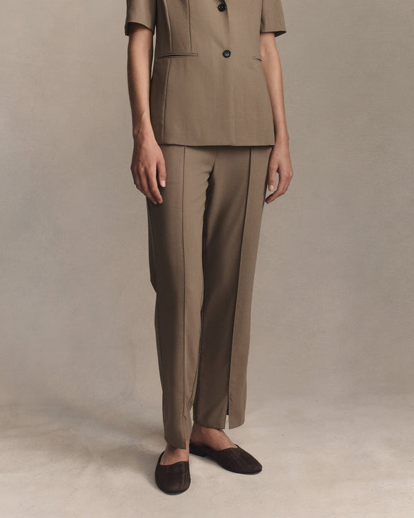 p. johnson Lottie Capri - Taupe