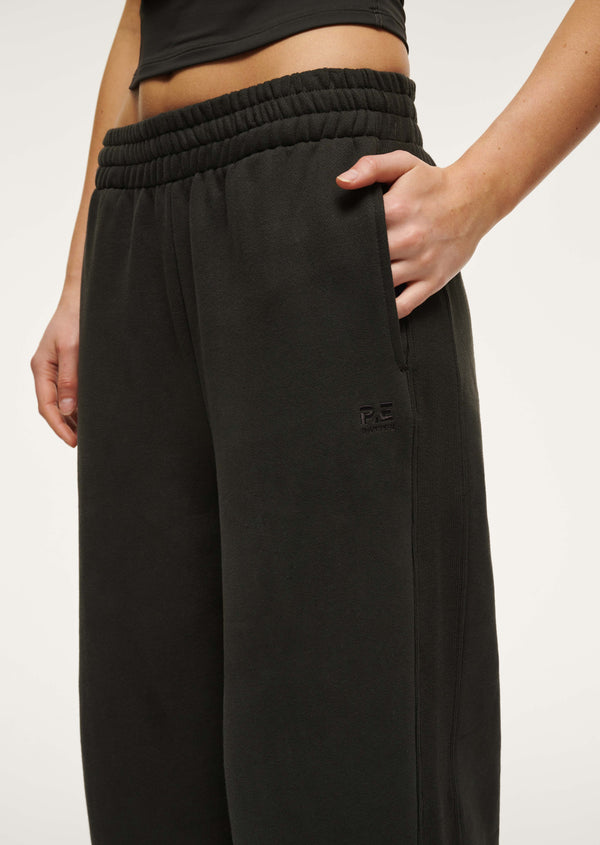 p.e nation Adventure trackpant in asphalt