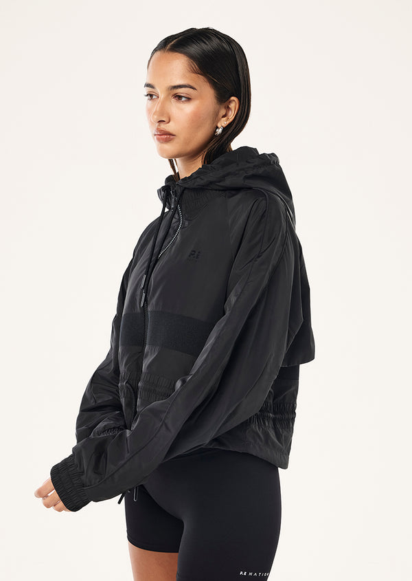 P.e Nation Cropped Man Down Jacket In Black