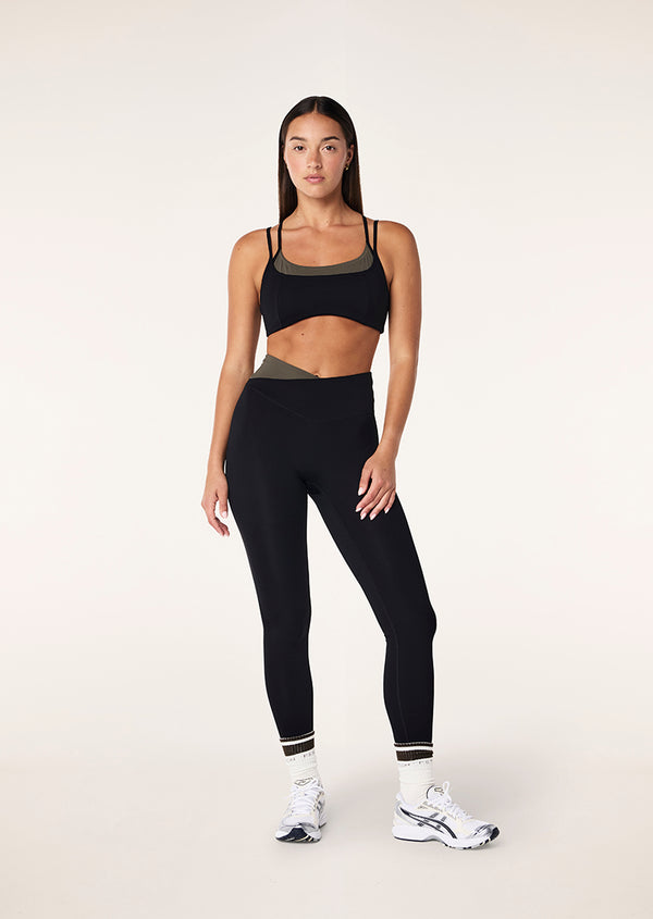P.e Nation Distortion Sports Bra In Black