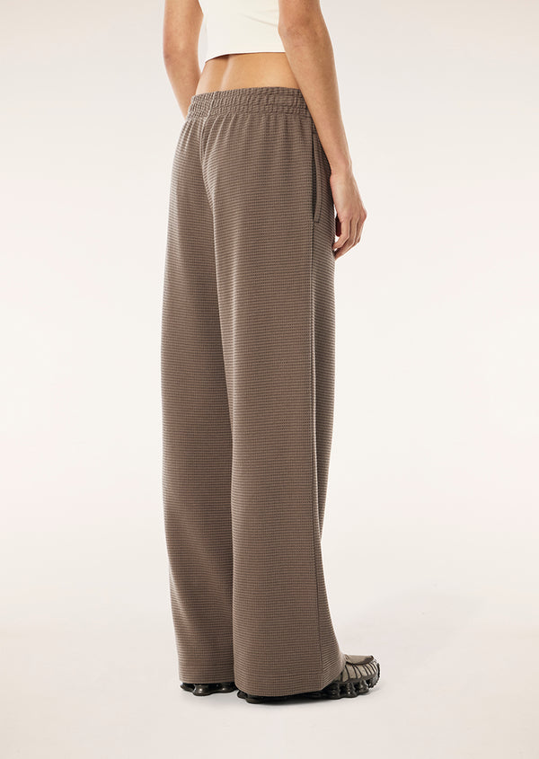 P.e Nation Printemps Waffle Trackpant In Walnut