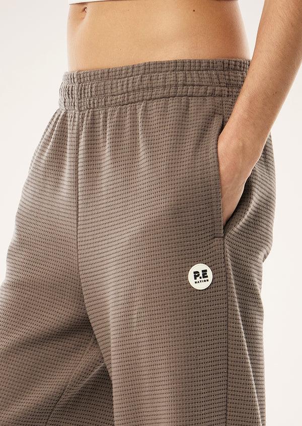 p.e nation Printemps waffle trackpant in walnut
