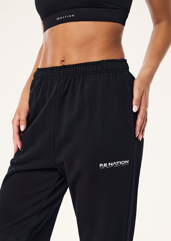 p.e nation Qualify trackpant in black