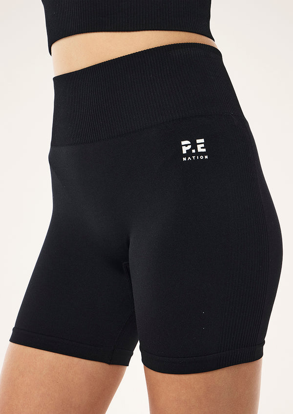 p.e nation Restore seamless 5" bike short in black