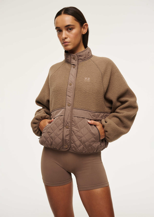 P.e Nation Technique Quilt Jacket In Fossil