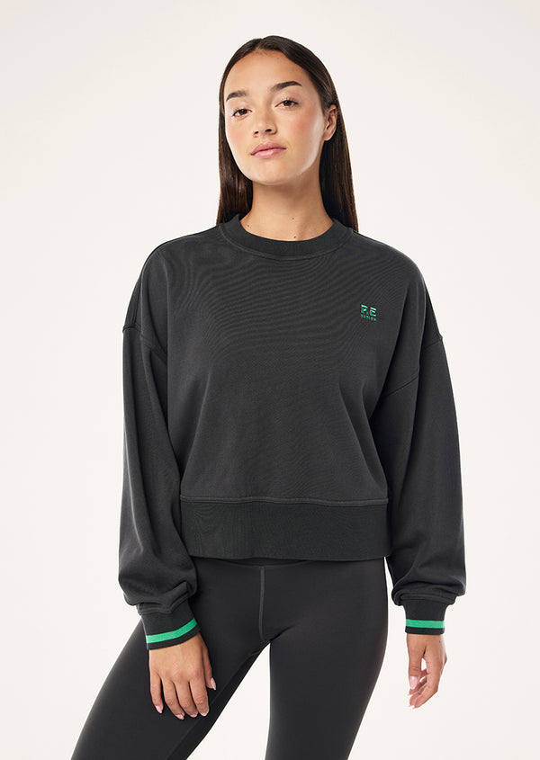 P.e Nation Vita Sweat In Caviar