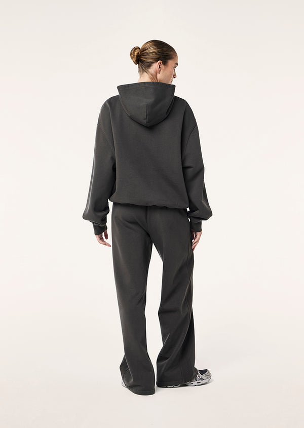 P.e Nation Worldwide Trackpant In Washed Black