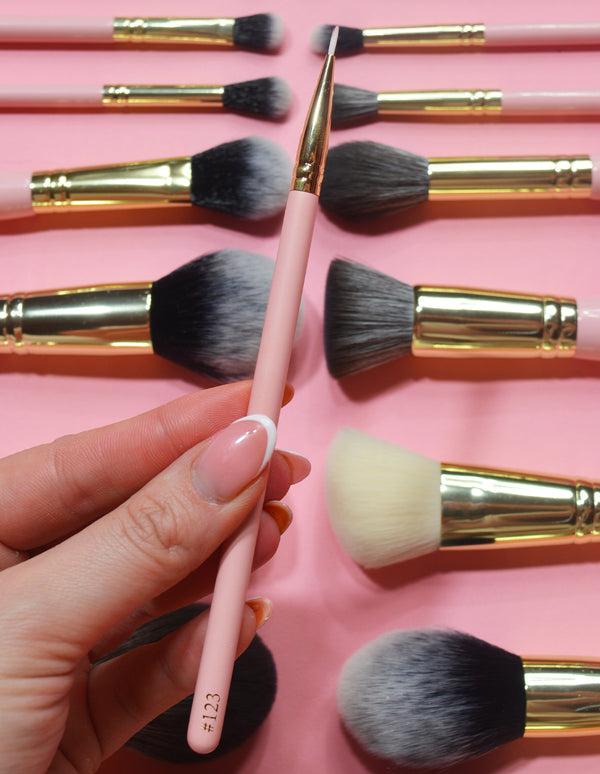 p.louise P.Louise #123 Fine Liner Brush