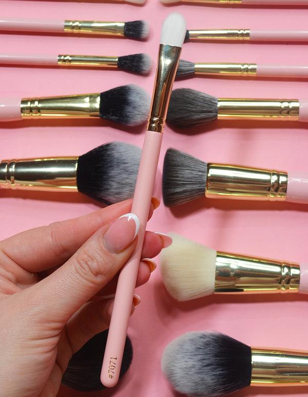 p.louise P.Louise #7071 Flat Brush