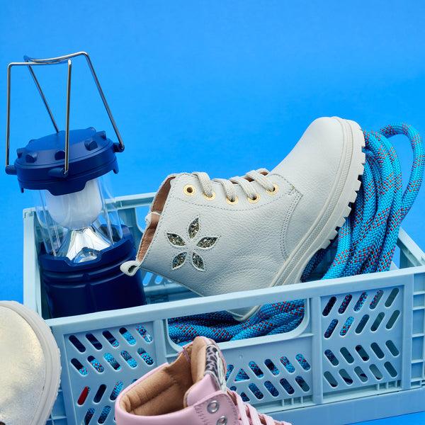 Pablosky Botas De Niña Color Blanco Con Cordones Y Cremallera 444430