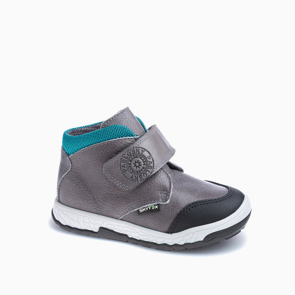 pablosky Botas de Niño Pablosky grises de Piel hidrofugada con Cierre Adherente 511955