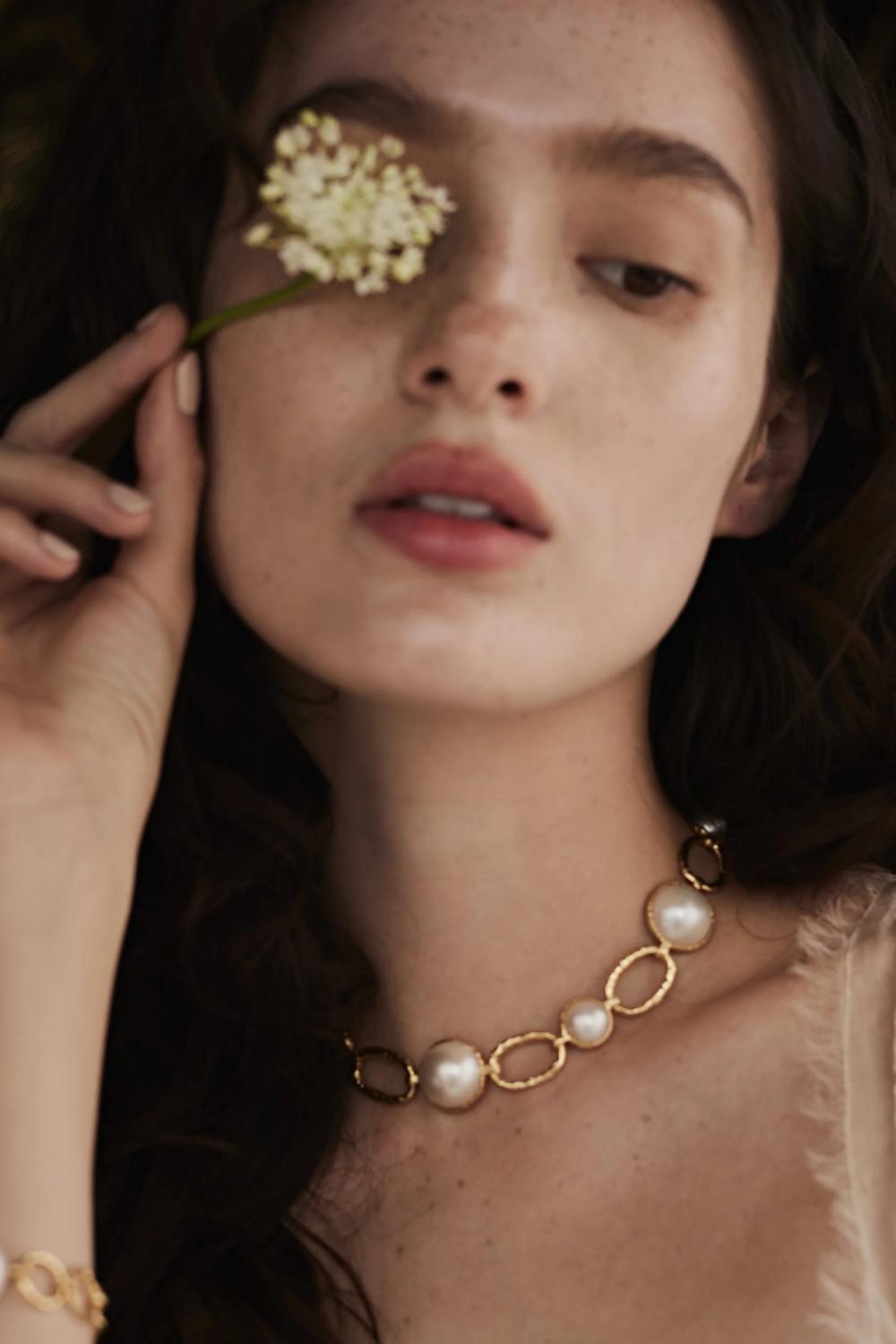 Pacharee Mabe Choker