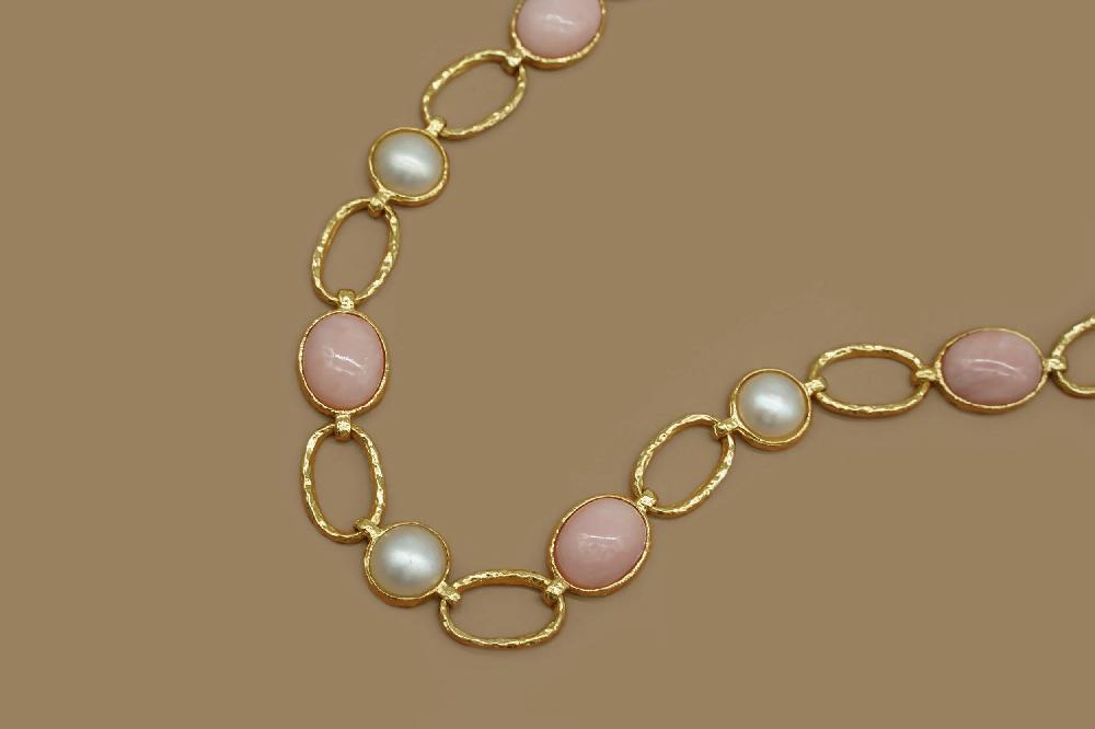 Pacharee Mabe Choker